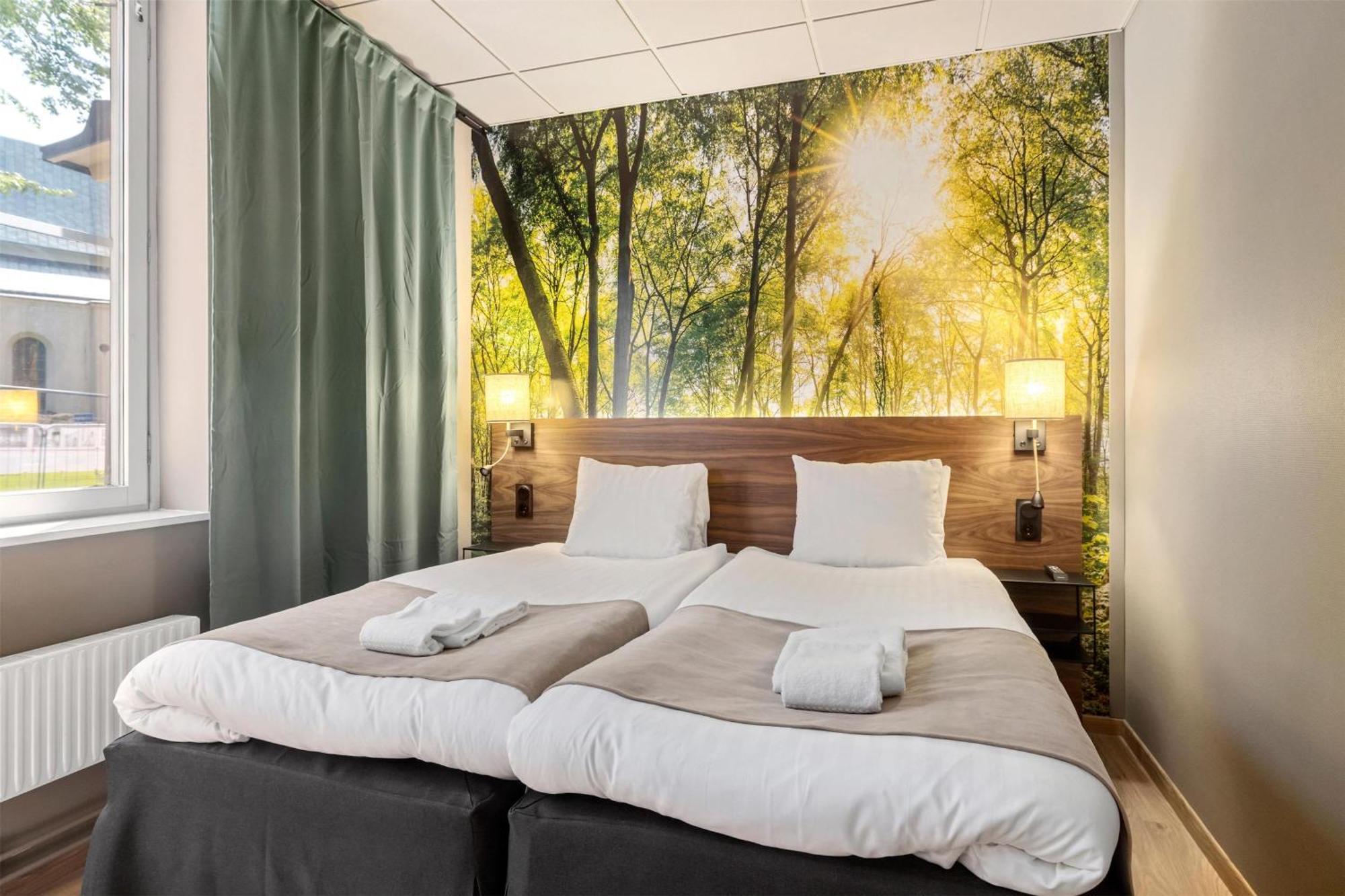 Western Hotel 4*